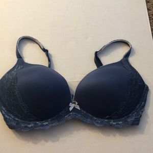 Body by Victoria’s Secret Bra